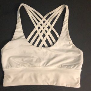 Lulu size 6 sports bra